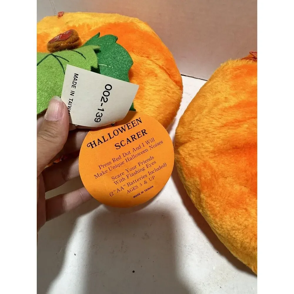 Lot Of 2 Plush Halloween Scarer Jack-o-Lantern Pumpkin Noise Scary Sound VTG Tag